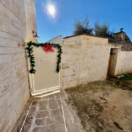Trulli Lithos Suite อัลเบโรเบลโล ภายนอก รูปภาพ